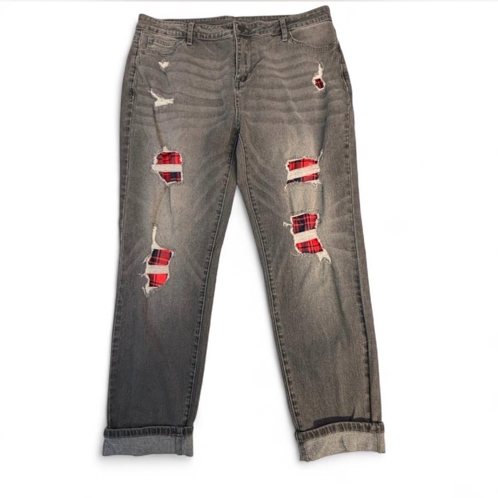 3/$20 Distressed Straight Leg Jeans Buffalo Plaid Patches Women’s XL Outdoor